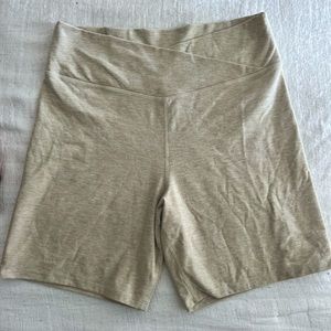 Abercrombie Crossover Bike Shorts. Beige. Barely worn. Women’s L